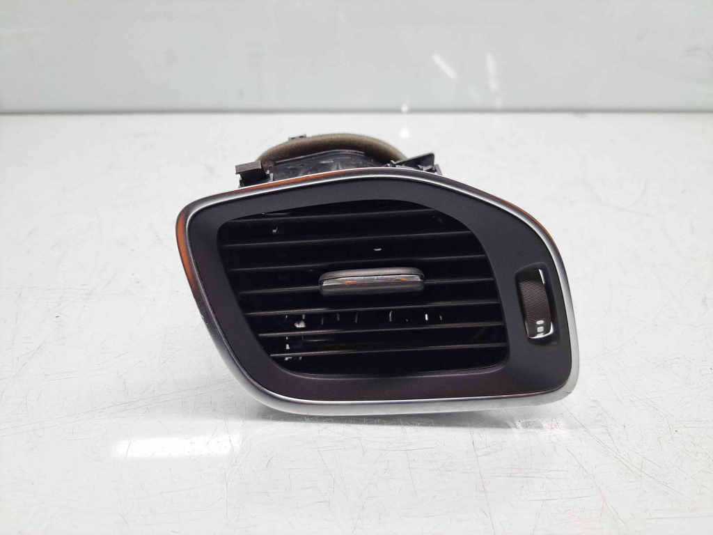 Grila aerisire stanga Volvo V40 II Facelift [Fabr 2013-2019] 1281852