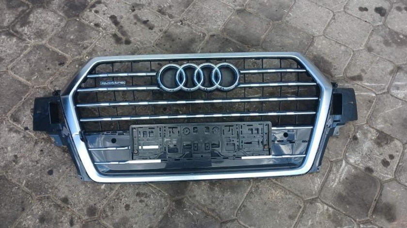 Grila Audi Q7 (2006->) [4L] 4m0853651f