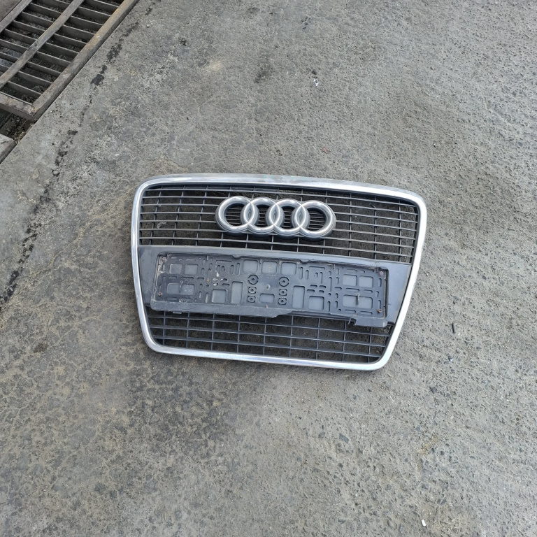 Grila Bara Centrala Audi A6 (4F, C6) 2004-2011 4F0853651S
