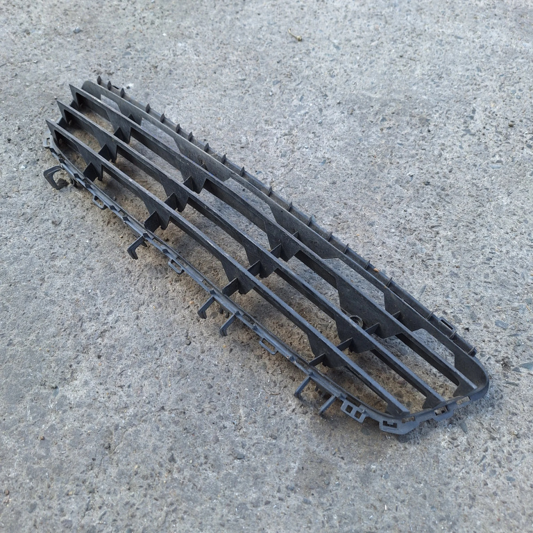 Grila Bara Centrala Opel Astra H 2004-2012 375768702, 24460271