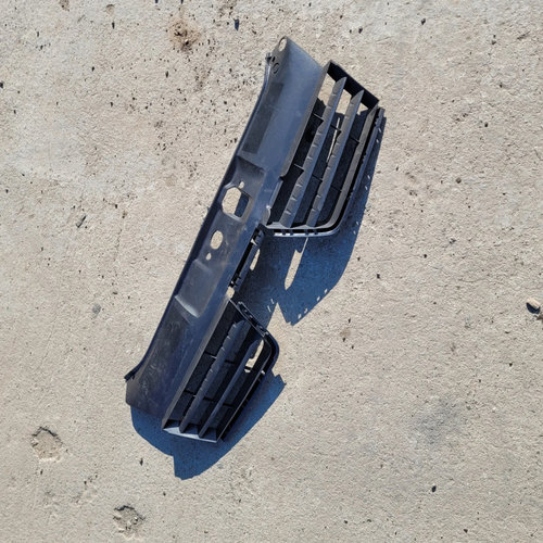 Grila Bara Centrala Renault CLIO 2 / SYMBOL 1 1998 - 2008 P3RSB2, P3-RSB2