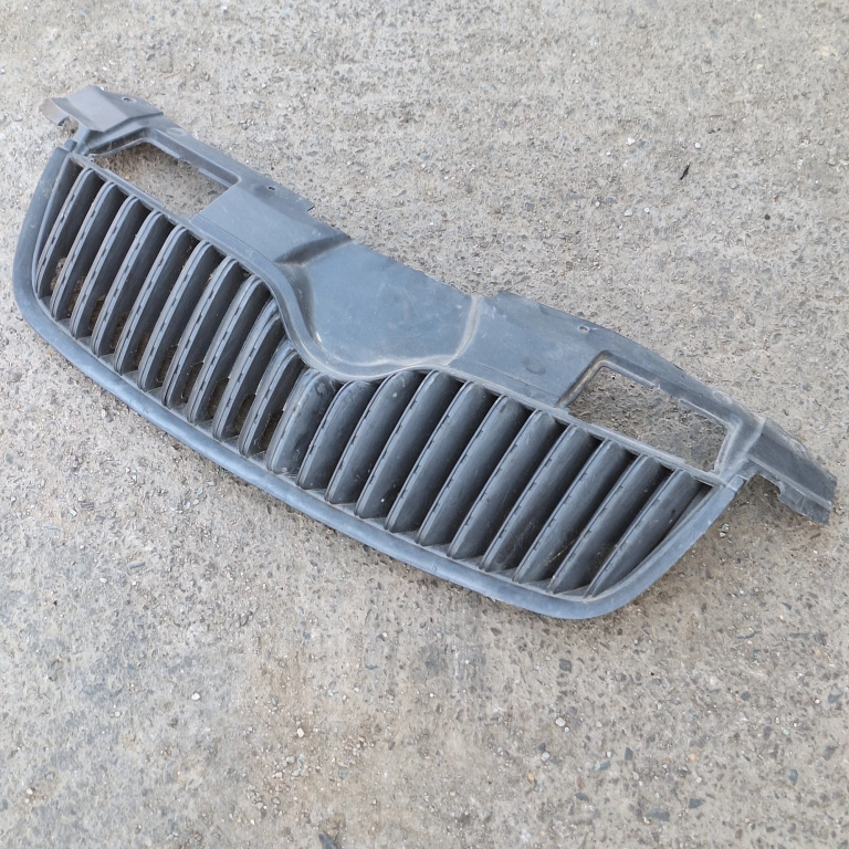 Grila Bara Centrala Skoda Fabia 2 2007-2014 5J0853668