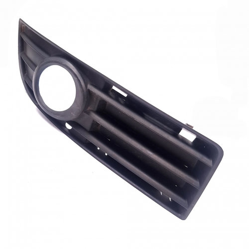 Grila Bara Dreapta Audi A4 B6 (8E) 2000-2004 8H0807682A
