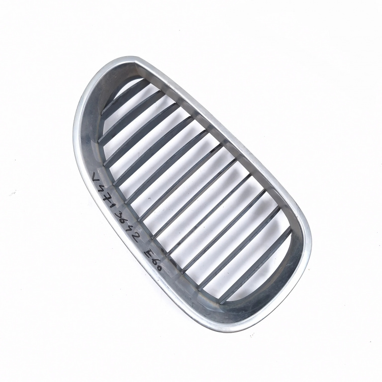 Grila Bara Dreapta Bmw 5 (E60, E61) 2003-2010 520 D M47 D20 (204D4) Motorina 7027062, 51137027062