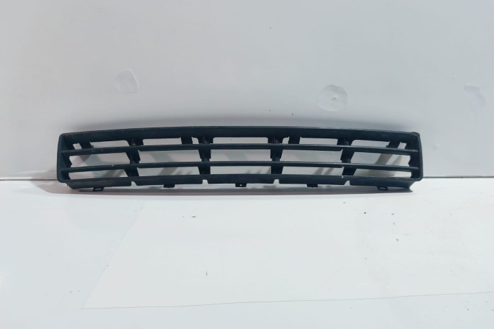 Grila bara fata 1J0853677D Volkswagen VW Golf 4 [1997 - 2006]