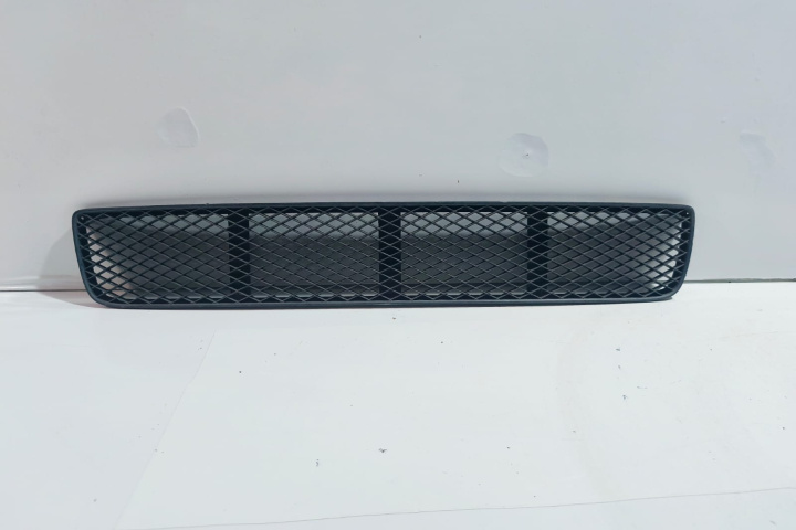 Grila bara fata 6N0853677F Volkswagen VW Polo 3 6N [facelift] [2000 - 2002]