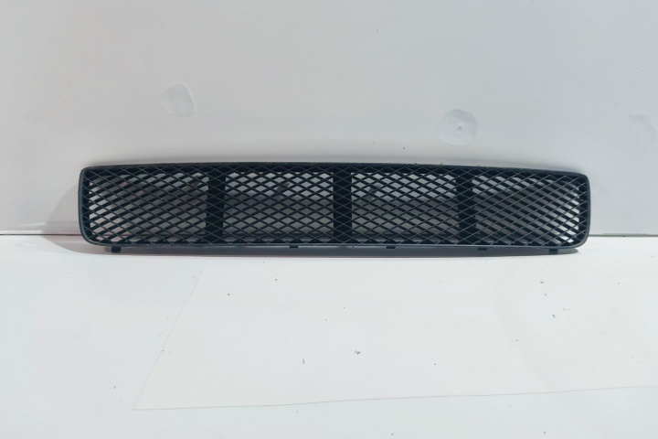 Grila bara fata 6N0853677F Volkswagen VW Polo 3 6N [facelift] [2000 - 2002]