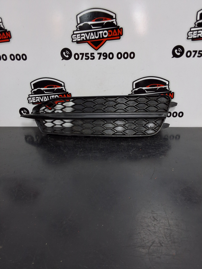 Grila bara fata Audi A6 (2010-2018) [4G2, C7] 2.0 Motorina 2014, 4G0807682D / DREAPTA