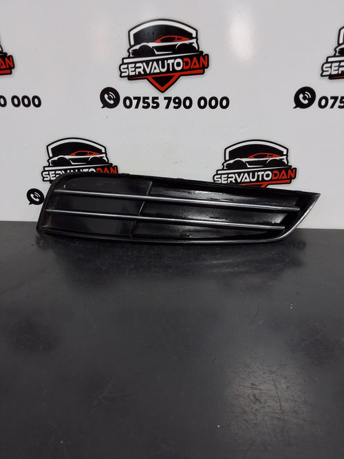Grila bara fata Audi Audi A8 4H Matrix (2014-2017) 3.0 Motorina 2014, STANGA / 4H0807679K