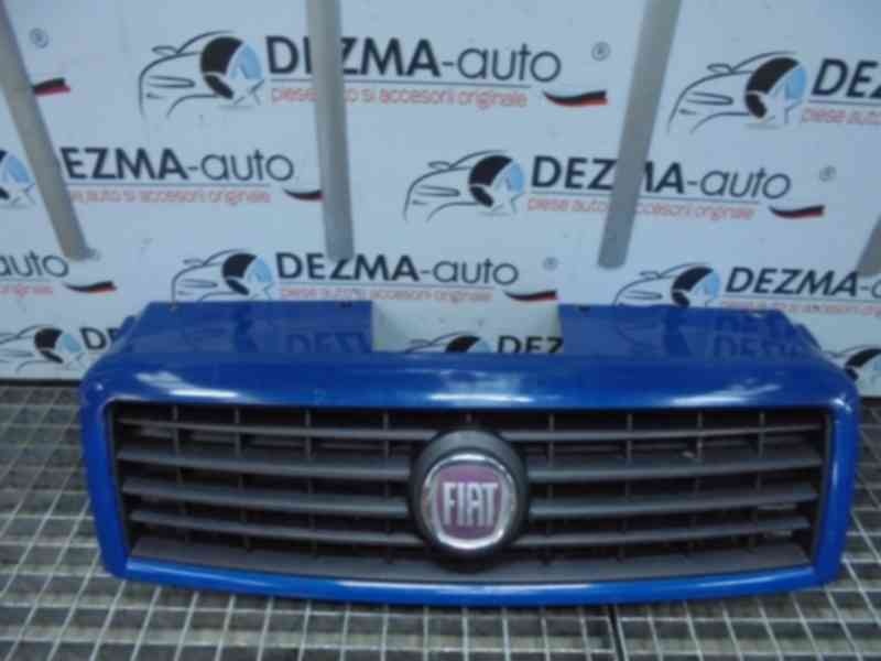 Grila bara fata centrala cu sigla 735395576, Fiat Doblo Cargo (223)