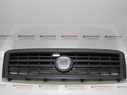 Grila bara fata centrala cu sigla, 735395576, Fiat Doblo Cargo (223) (id:295123)