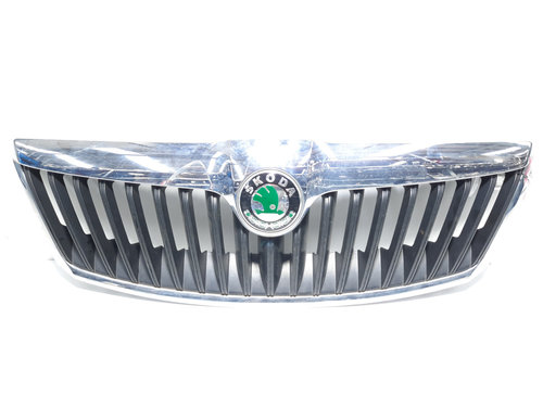 Grila bara fata centrala cu sigla, cod 1Z0853651C, Skoda Octavia 2 (1Z3) (id:110747)