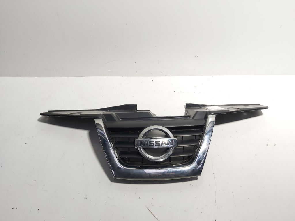 Grila bara fata centrala cu sigla, cod 62070-1KA6A, Nissan Juke (id:673211)