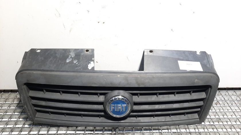Grila bara fata centrala cu sigla, Fiat Doblo (119) cod 735395576 (id:454219)