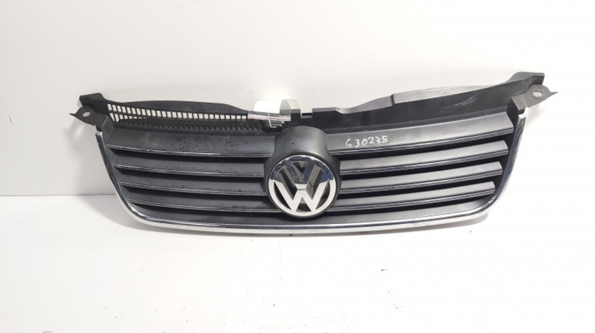 Grila bara fata centrala cu sigla, VW Passat Variant (3B6), facelift (id:630235)