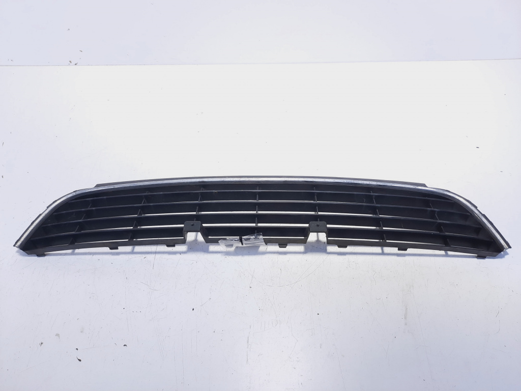 Grila bara fata centrala jos, cod 5K0853677, Vw Golf 6 Variant (AJ5) (idi:496222)