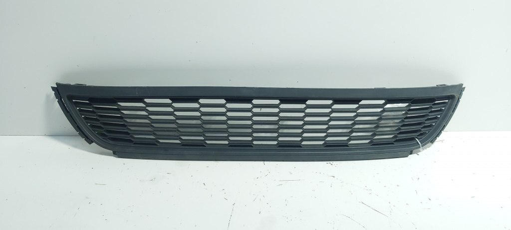 Grila bara fata centrala jos, cod 6R0853677A, Vw Polo (6R) (id:688835)