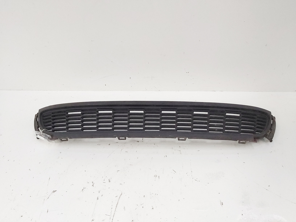 Grila bara fata centrala jos, cod 6R0853677A, Vw Polo (6R) (id:668376)