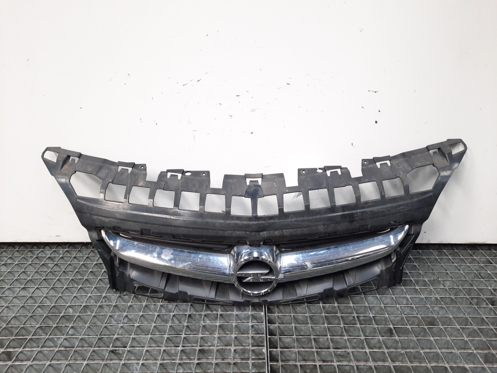 Grila bara fata centrala, Opel Astra J (idi:461937)
