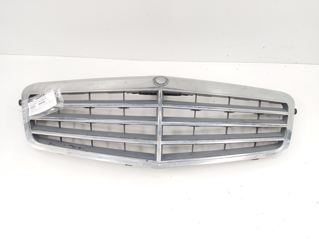 Grila bara fata centrala sus, cod A2128800183, Mercedes Clasa E (W212) (id:694350)