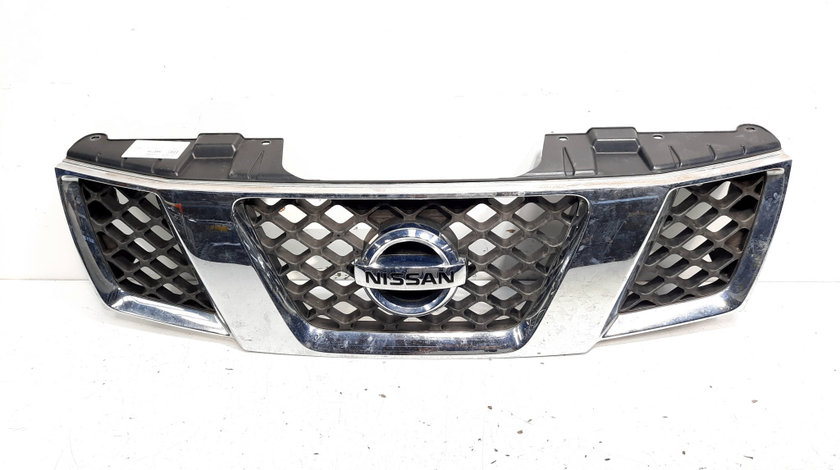 Grila bara fata centrala sus cu sigla, cod 310EB400, Nissan Pathfinder (R51) (id:548719)