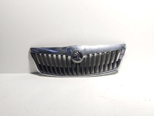 Grila bara fata centrala sus cu sigla, Skoda Octavia 2 (1Z3) facelift (id:674261)