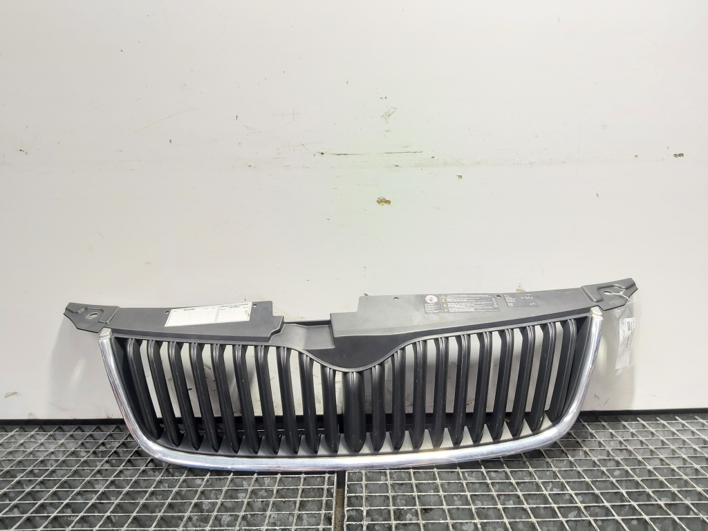 Grila bara fata centrala sus, Skoda Yeti (5L) (id:695802)