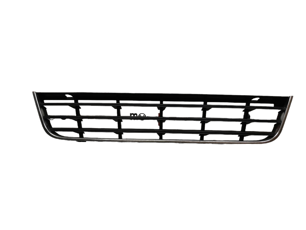 Grila bara fata centrala Volkswagen Passat Variant (3C5) cod 3C0853677 VOLKSWAGEN PASSAT Variant (3C5) [ 2005 - 2011 ] OEM 3C0853677