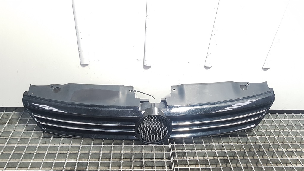Grila bara fata centrala, Vw Jetta 4 (6Z) (id:367910)