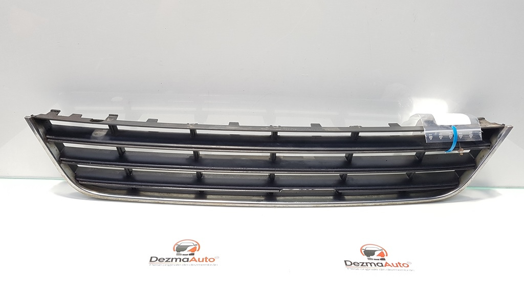 Grila bara fata centrala, Vw Passat Variant (3C5) cod 3C0853677 (id:370005)