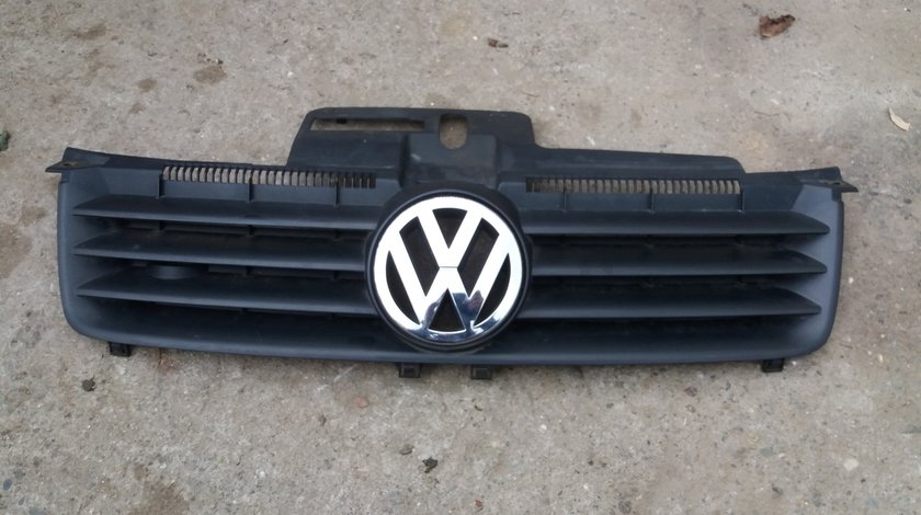 Grila Bara Fata cu Sigla Volkswagen Polo 9N