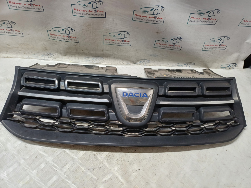 Grila bara fata Dacia Logan Mcv - Benzina 2018, -