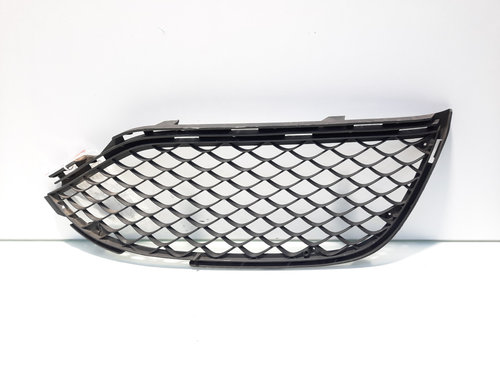 Grila bara fata dreapta, cod A2058852823, Mercedes Clasa C (W205) (id:562118)