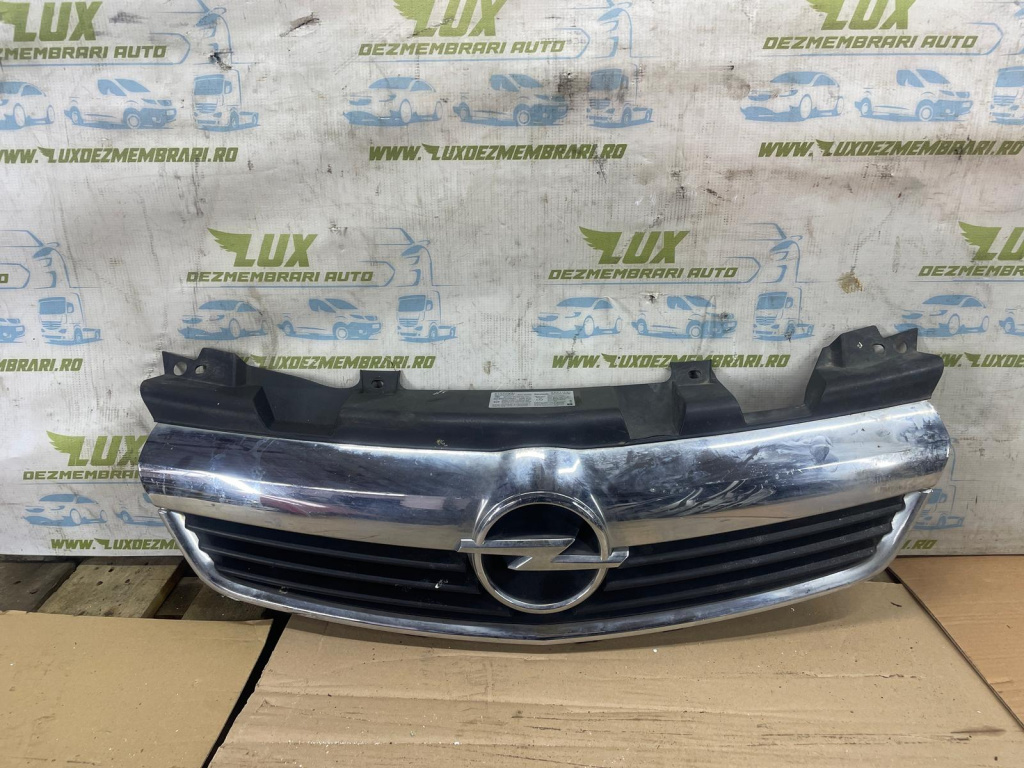 Grila bara fata GM 13157590 Opel Zafira B [2005 - 2010]