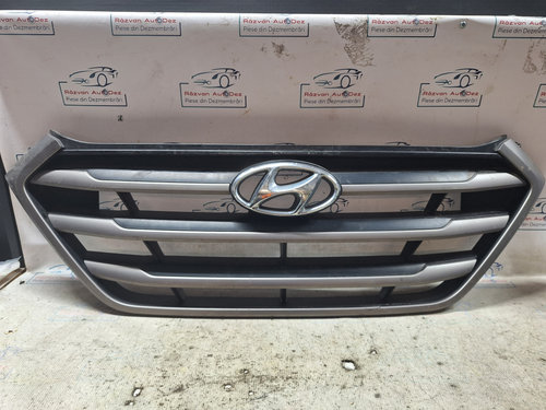 Grila bara fata Hyundai Tucson - Benzina 2017, CU MIC DEFECT
