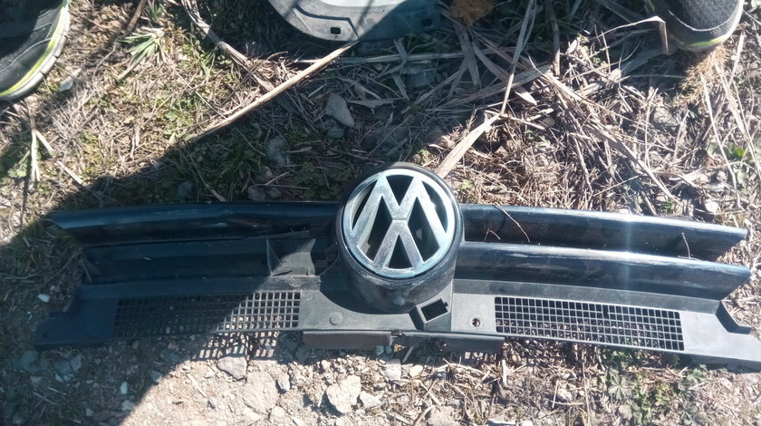Grila bara fata masca radiator VW Golf 4