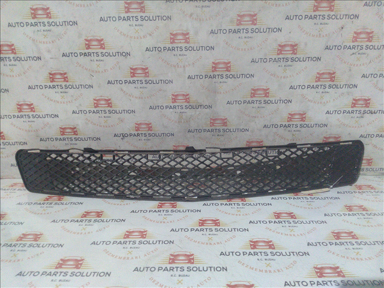 Grila bara fata MERCEDES-BENZ C CLASS 2.2 CDI an fabr. 2010