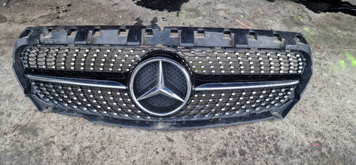 Grila Bara Fata Mercedes CLA C117 AMG