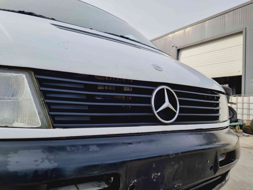 Grila bara fata Mercedes Vito 108 [Fabr 1996-2003] OEM