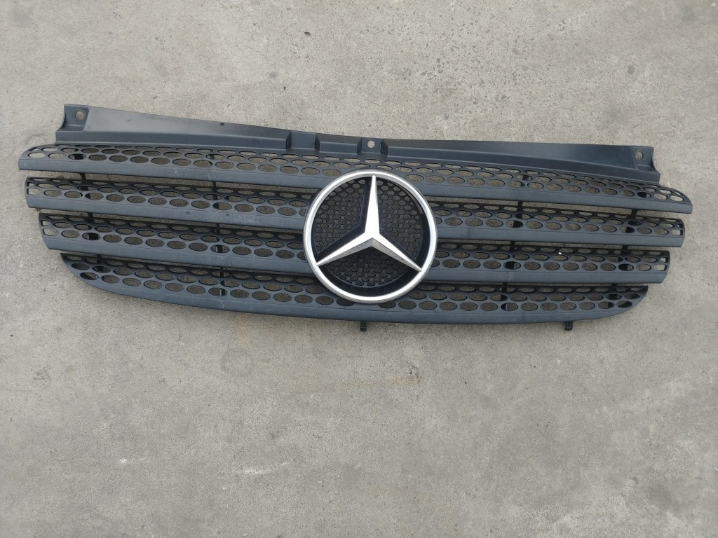 Grila bara fata mercedes vito w639 a6398800185