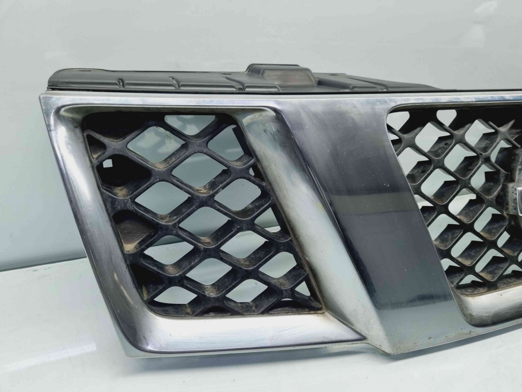 Grila bara fata Nissan Navara (D40) [Fabr 2005-2014] 62310EB400