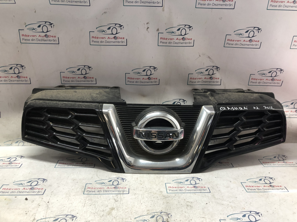 Grila bara fata Nissan Qashqai+2 - Motorina 2012, MODEL CU CAMERA / CU DEFECT