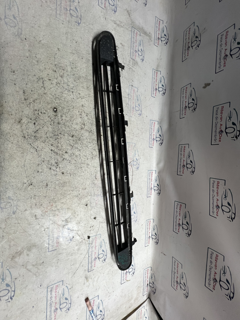 Grila bara fata Peugeot 508 Berlina 2012, 9686571377