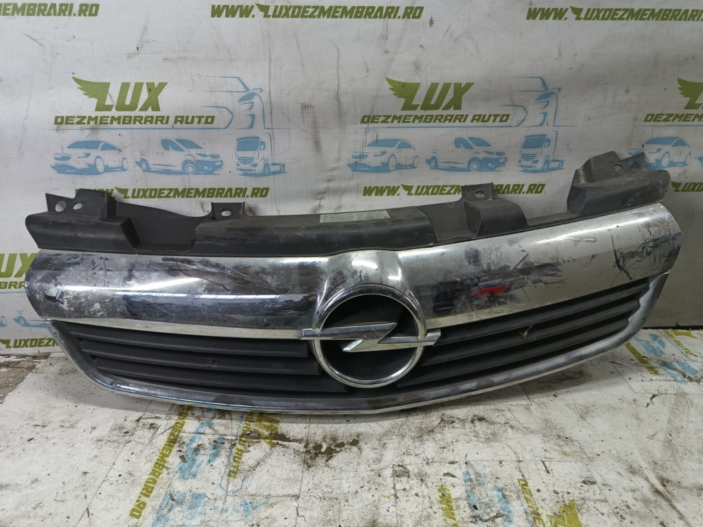 Grila bara fata radiator 13136136 Opel Zafira B [2005 - 2010]