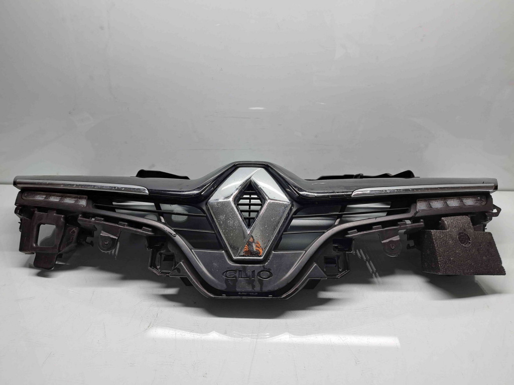 Grila bara fata Renault Clio 4 (B98) Hatchback [Fabr 2012-2020] 628101467R