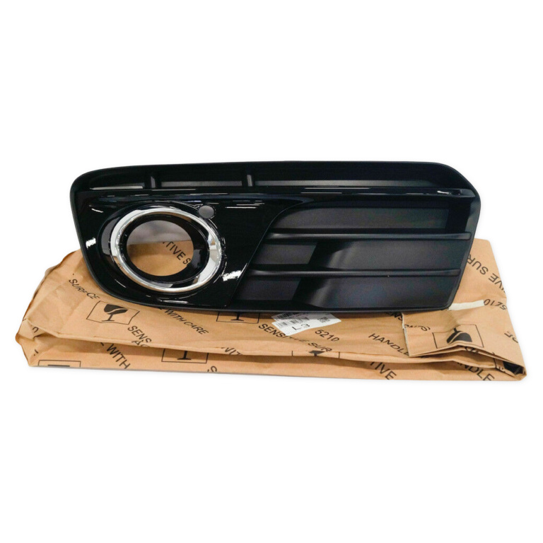 Grila Bara Fata Stanga Oe Audi Q5 8R 2013-2016 8R0807681MBJI