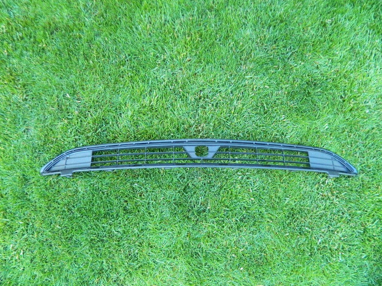Grila bara fata Toyota Rav4 model 2016-2017 cod 53112-42110