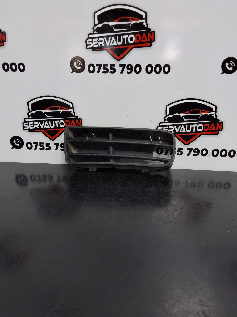 Grila bara fata Volkswagen Golf 4 (1997-2005) 1.9 Motorina 2002, 1J0853665B