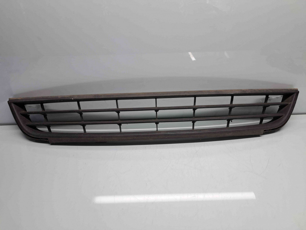 Grila bara fata Volkswagen Jetta 4 (6Z) [Fabr 2011-2017] 5C6853677