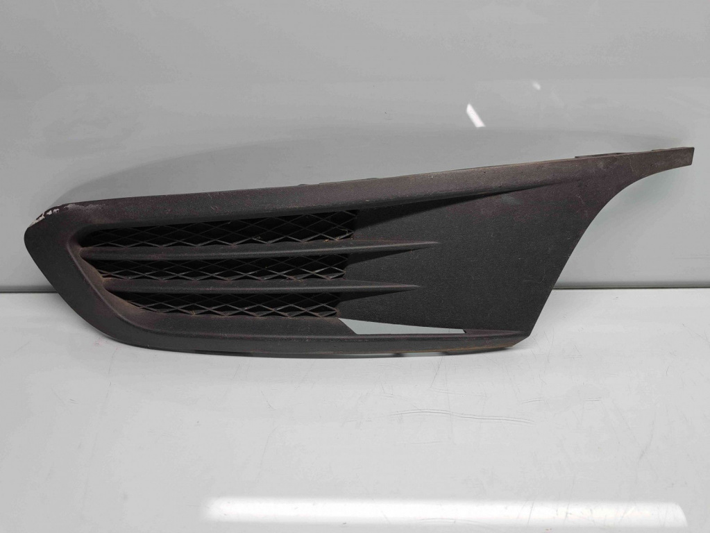 Grila bara fata Volkswagen Jetta 4 (6Z) [Fabr 2011-2017] 5C6853665